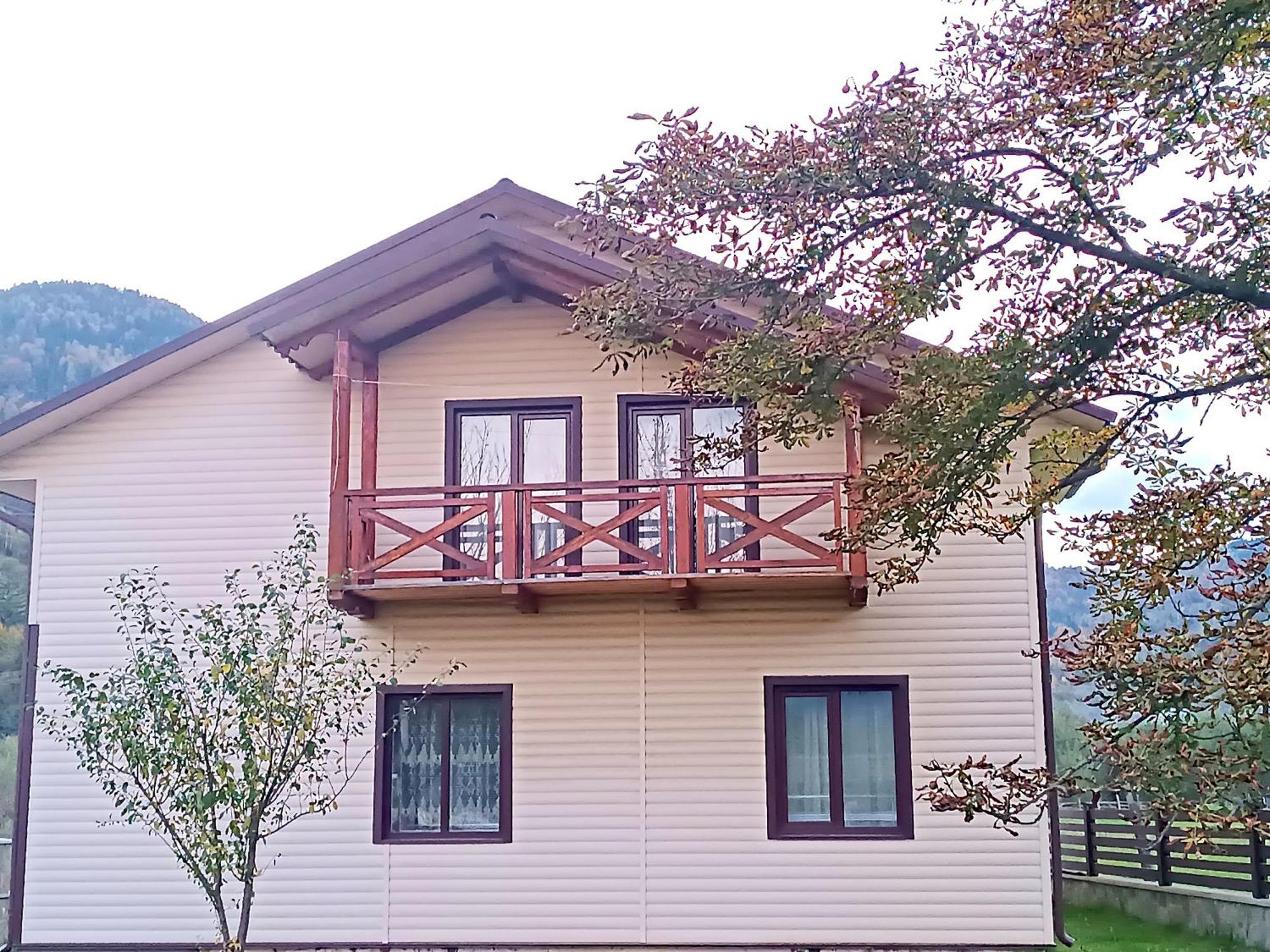 Гірська Роса Apartment Verkhniy Yasenov Ngoại thất bức ảnh